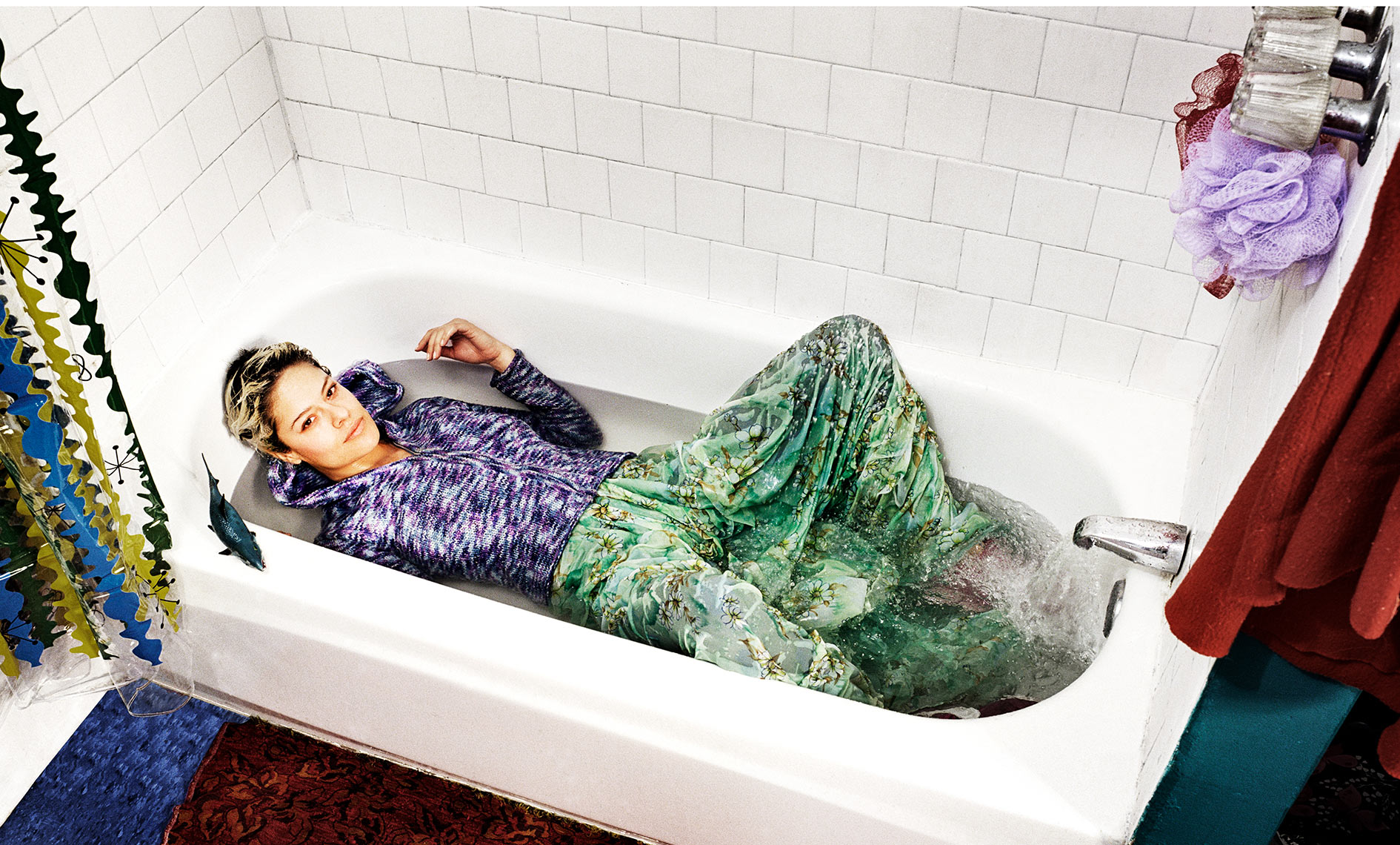 Vanessa-in-Bathtub-with-new-Face